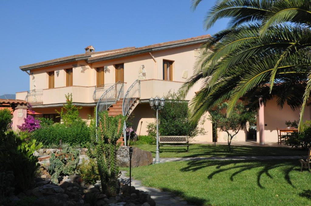 Vila Agriturismo S'Aranada Marrùbiu Exteriér fotografie