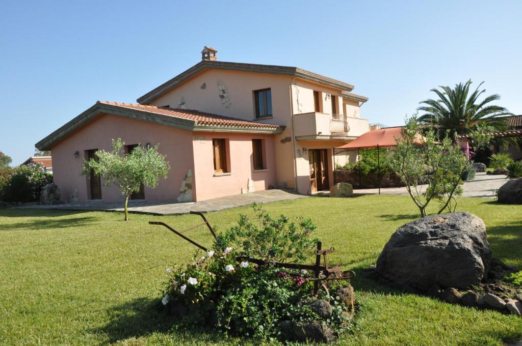 Vila Agriturismo S'Aranada Marrùbiu Exteriér fotografie